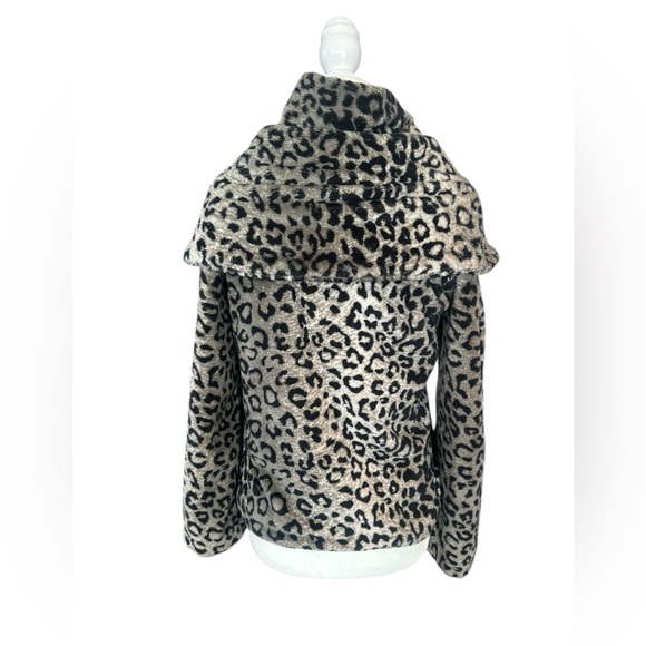Alice + Olivia Leopard Print Faux Fur Jacket - Picture 7 of 12